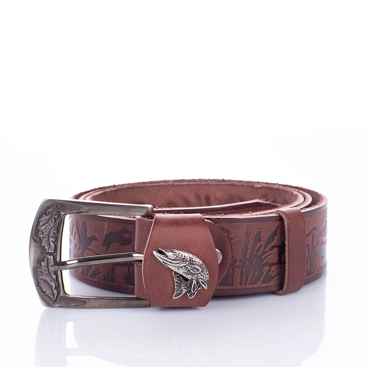 Horgász öv csuka mintával barna színben 135 cm-től 90 cm-ig