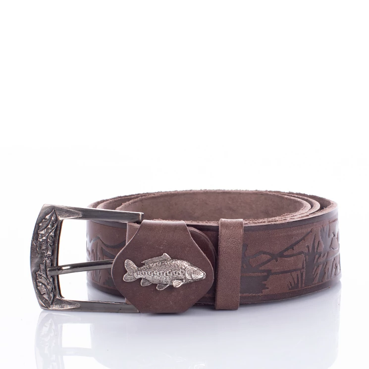 Horgász öv ponty mintával sötétbarna színben 120 cm