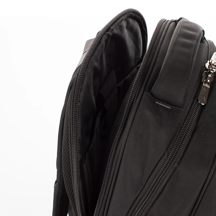 Laptoptartós Ultraerős hátizsák fekete színben