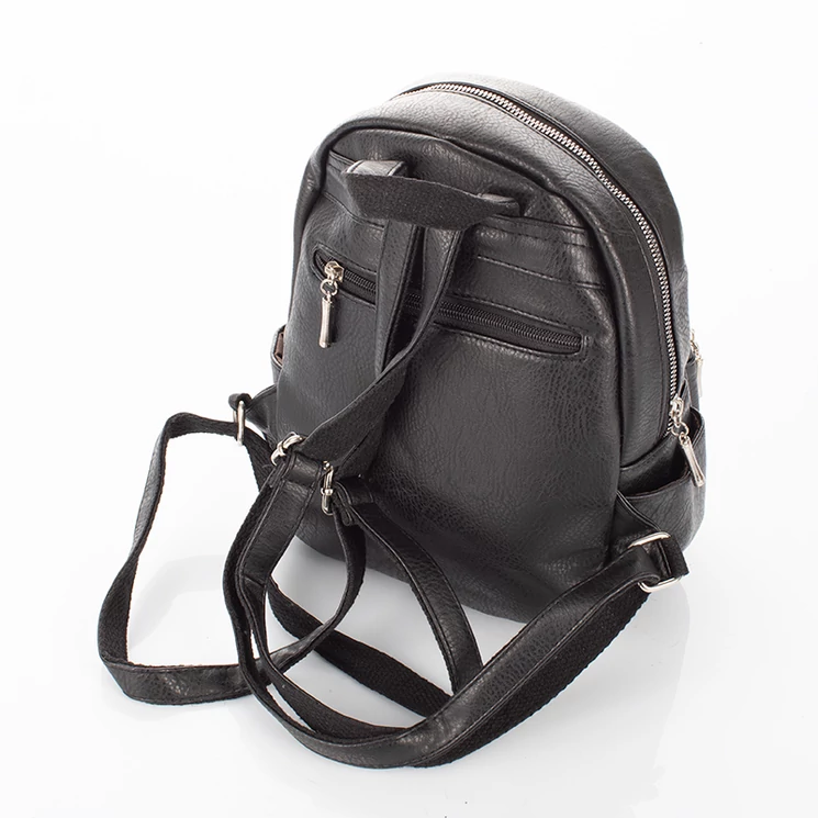 Női hátizsák fekete színben