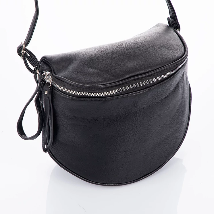 Keresztpántos női oldaltáska fekete színben 7620 Black