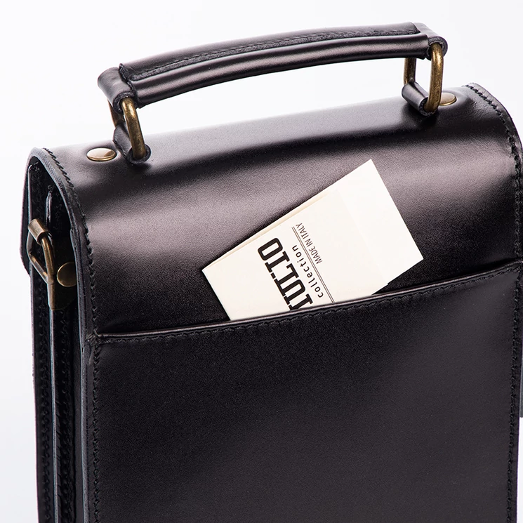 TASSO Valódi bőr férfi válltáska fekete színben