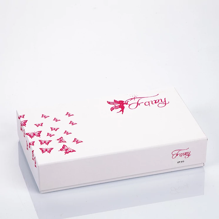 Lovas bőr pénztárca piros színben RFID rendszerrel díszdobozban