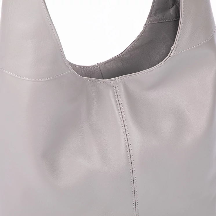 Valódi bőr női táska szürke színben