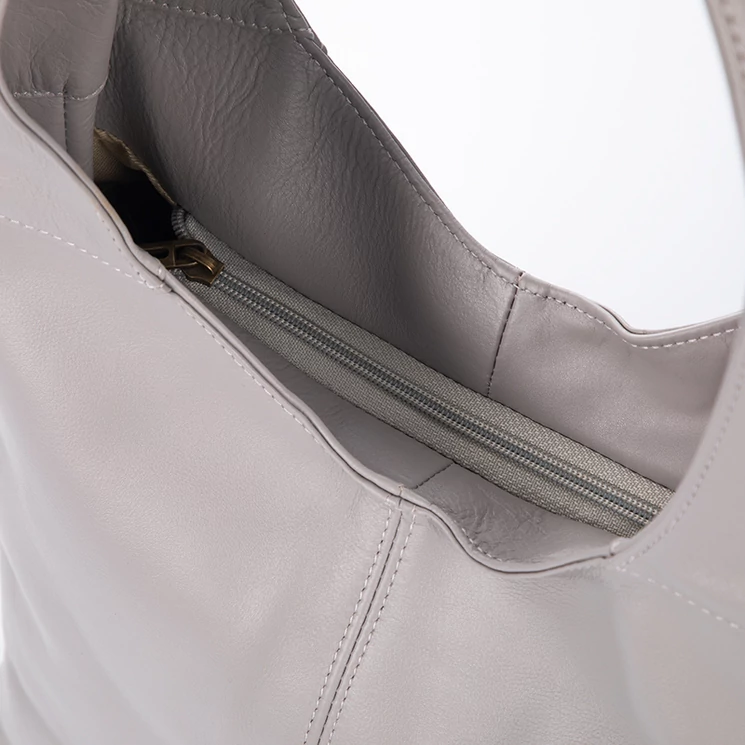 Valódi bőr női táska szürke színben