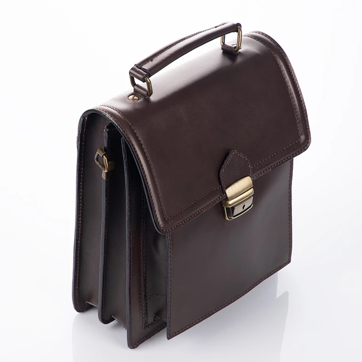  Valódi bőr férfi oldaltáska sötétbarna színben