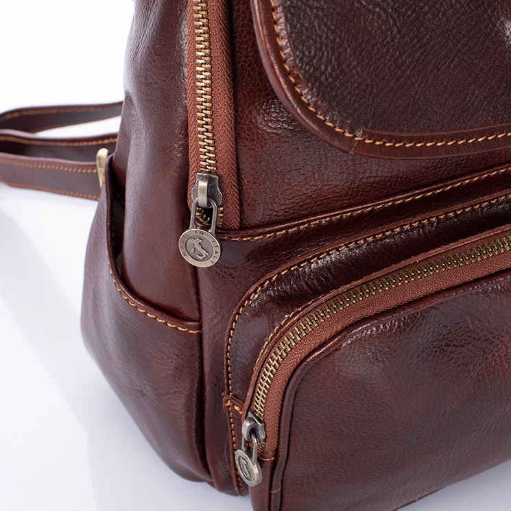 Valódi bőr hátizsák barna színben