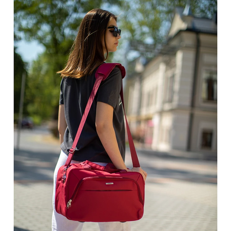  Bontour Fedélzeti táska 40 x 25 x 20 cm Ryanair méret piros színben