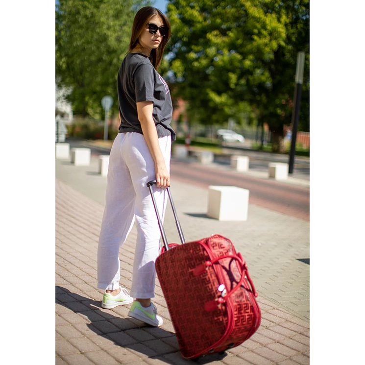 Euroline gurulós utazó táska piros színben