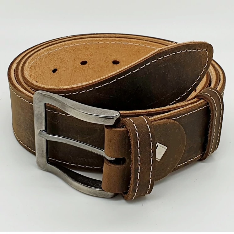 Kétrétegű Dísztűzött Bőröv Barna 160cm