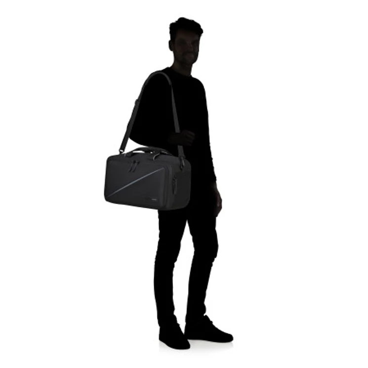 3 - Funkciós Fedélzeti táska  Fekete színben 40 x 25 x 20 American Tourister TAKE2CABIN