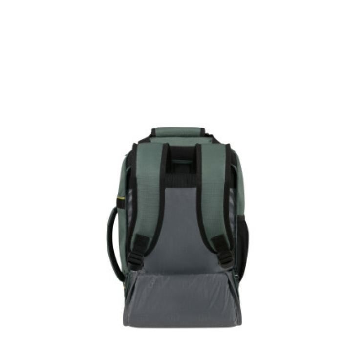 American Tourister WizzAir méretű fedélzeti táska Kerekekkel 40x25x20 cm TAKE2CABIN