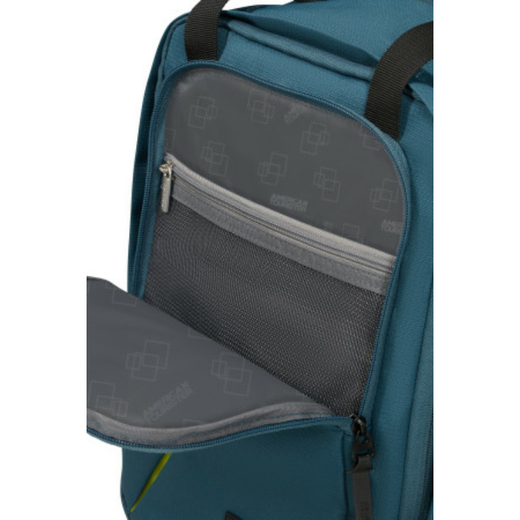 American Tourister WizzAir méretű fedélzeti táska Kerekekkel 40x25x20 cm TAKE2CABIN