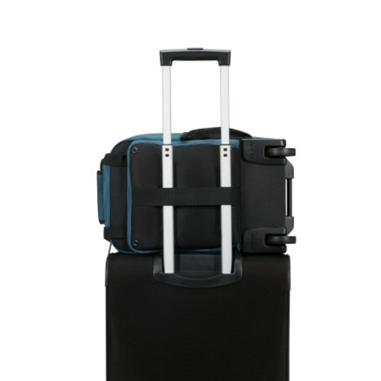 American Tourister WizzAir méretű fedélzeti táska Kerekekkel 40x25x20 cm TAKE2CABIN
