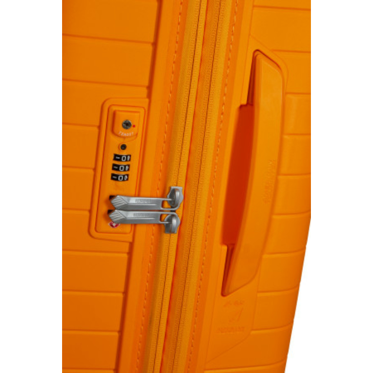 AMERICAN TOURISTER FASTFORWARD 55/20 TSA EXP RADIANT ORANGE
