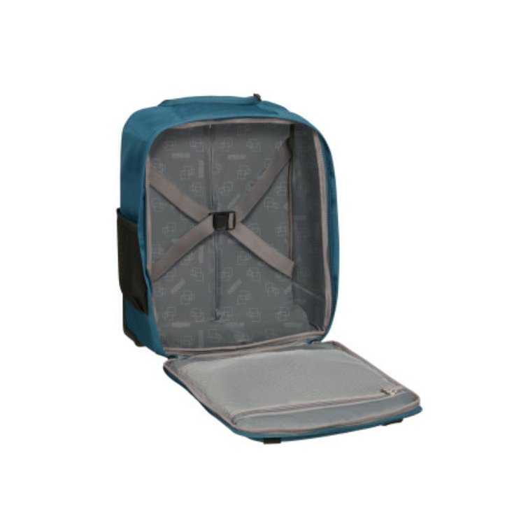 American Tourister WizzAir méretű fedélzeti táska Kerekekkel 40x30x20 cm TAKE2CABIN
