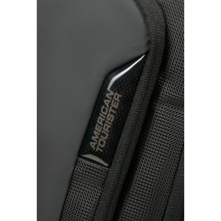 American Tourister WizzAir méretű fedélzeti táska 45x36x20 cm TAKE2CABIN PRO