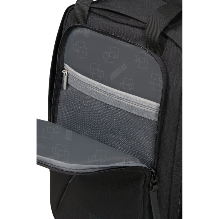 American Tourister WizzAir méretű fedélzeti táska Kerekekkel 40x25x20 cm TAKE2CABIN