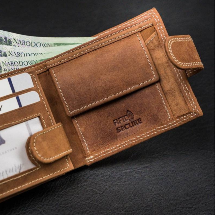 Kisméretű Valódi Bőr Férfi pénztárca díszdobozban RFID