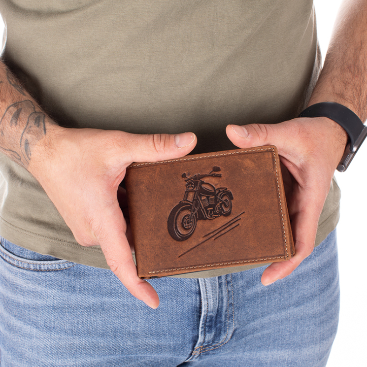 Giulio Motoros pénztárca  RFID rendszerrel