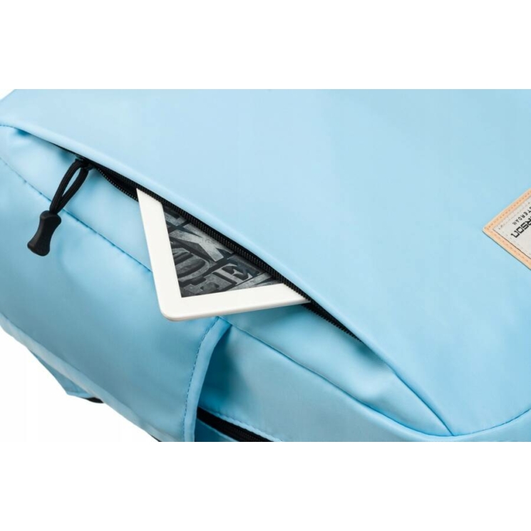 Laptoptartós városi hátizsák Világoskék színben