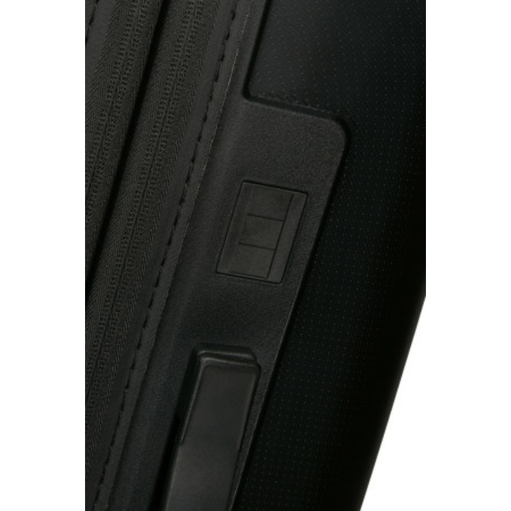 AMERICAN TOURISTER DASHPOP SPINNER 77/28 EXP TSA TRUE BLACK