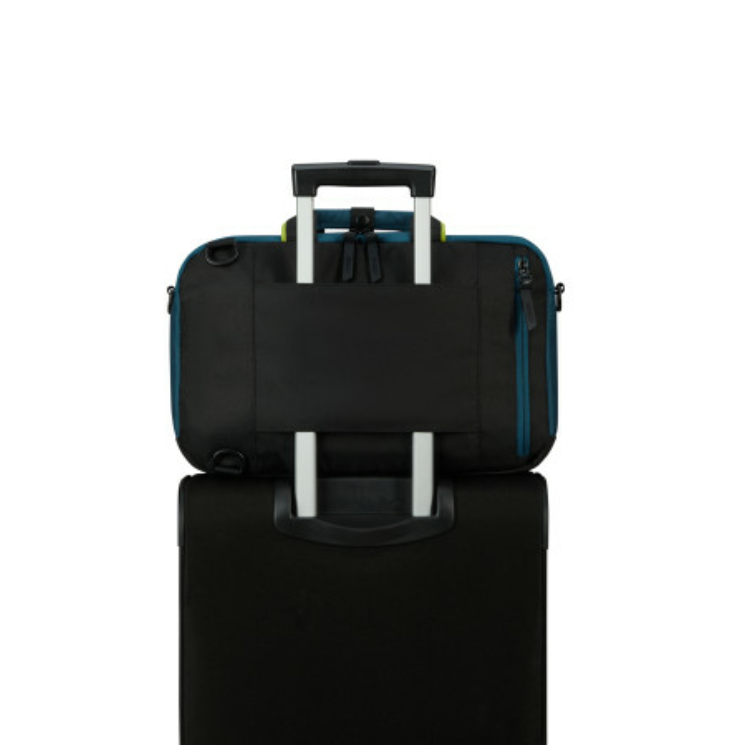 3 - Funkciós Fedélzeti táska  sötétkék színben 40 x 25 x 20 American Tourister TAKE2CABIN