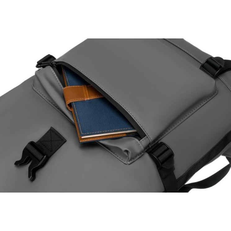 Vízálló többzsebes laptoptartós hátizsák külső zsebekkel