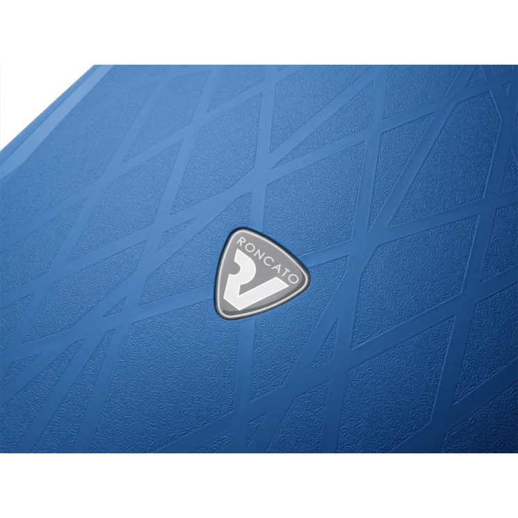 R-0711 Roncato Light bőrönd ajándék bőröndhuzattal