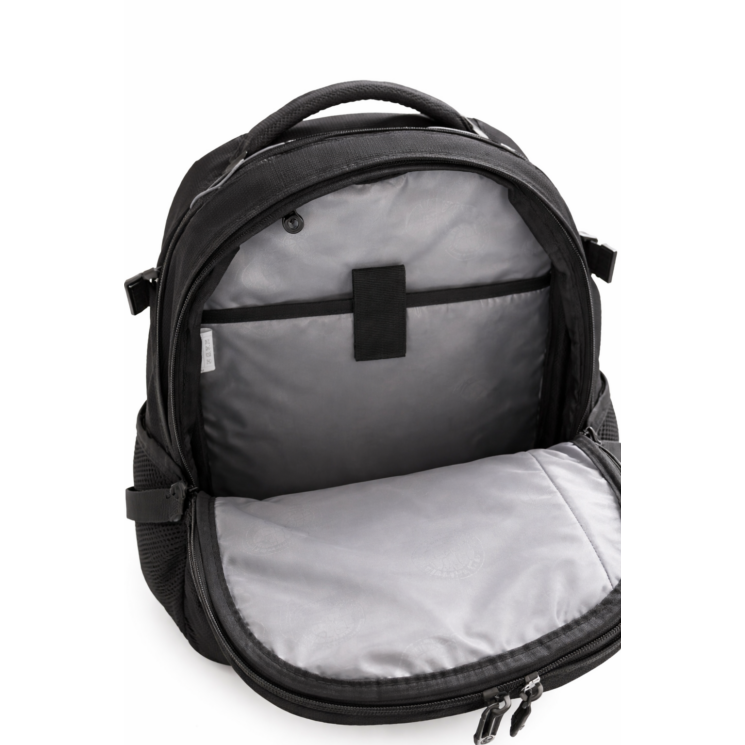 Swisswin 2 rekeszes laptoptartós hátizsák fekete színben