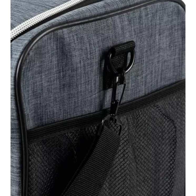 Sporttáska/Fedélzeti táska Ryanair fedélzeti ingyenes méret 40 x 20 x 25 cm
