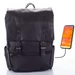 Fedélzeti méretű laptophátizsák  USB csatlakozóval