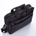 Fekete üzleti táska laptoptartóval 