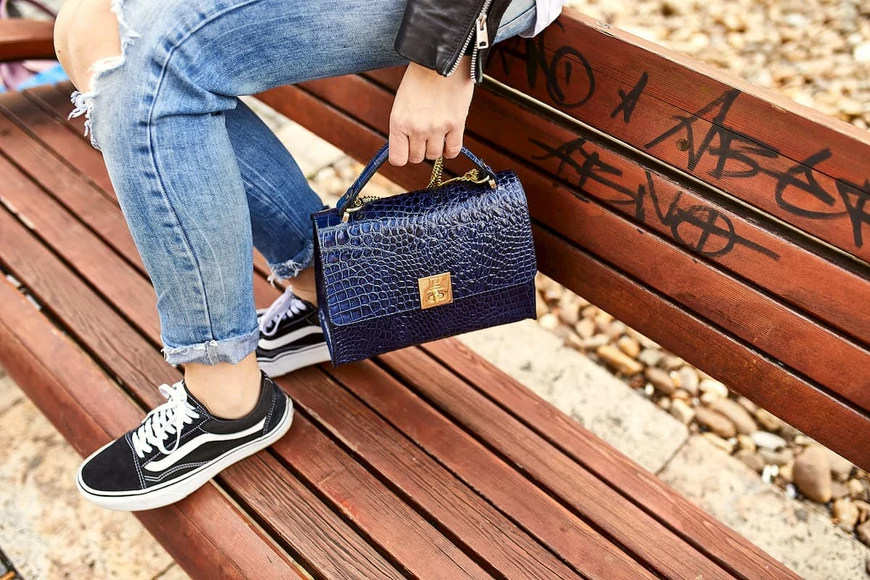 Classic Blue  - Az év színe 2020