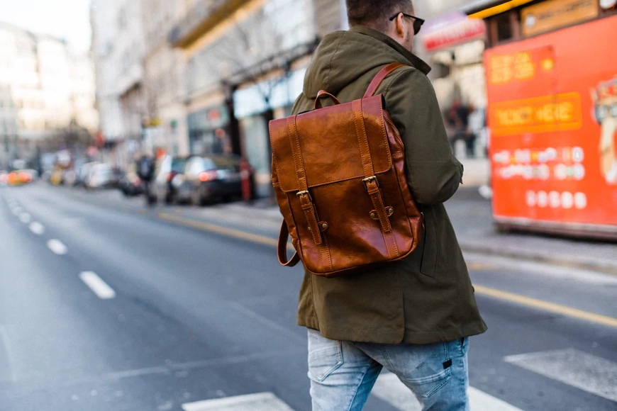 Milyen a jó férfi városi hátizsák?