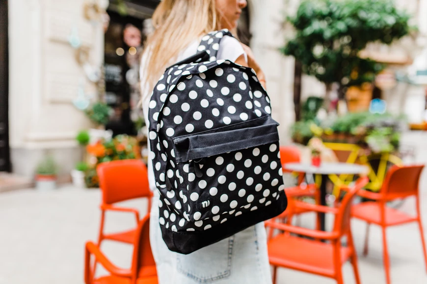 Iskolatáska középiskolás lányoknak