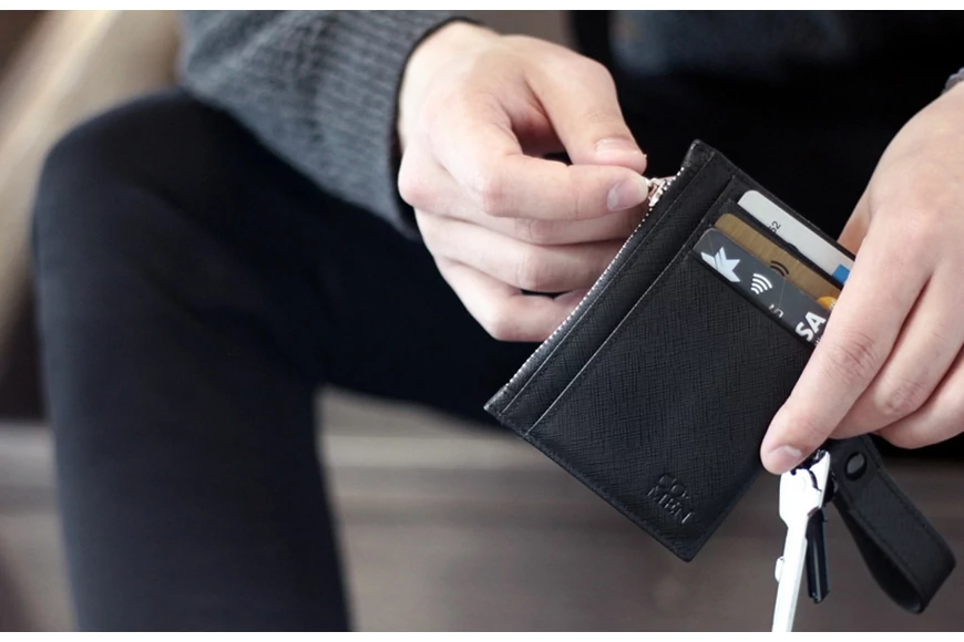 Miért hasznos a biztonsági bankkártya tartó?